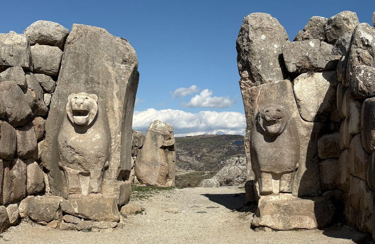 une-memoire-vivante-de-ces-terres-hittites-et-hattis